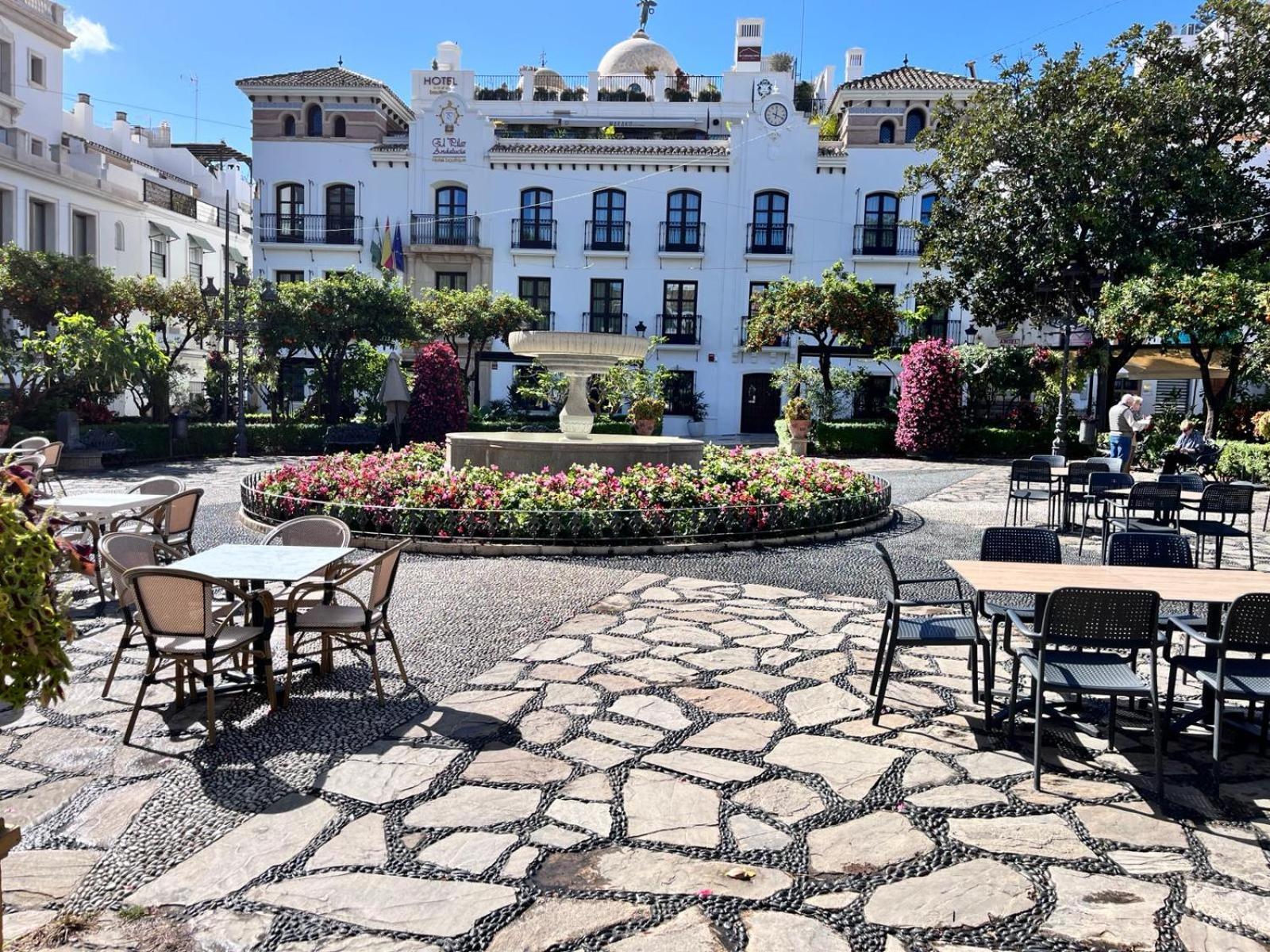 El Faro Vacaciones En Estepona Buitenkant foto